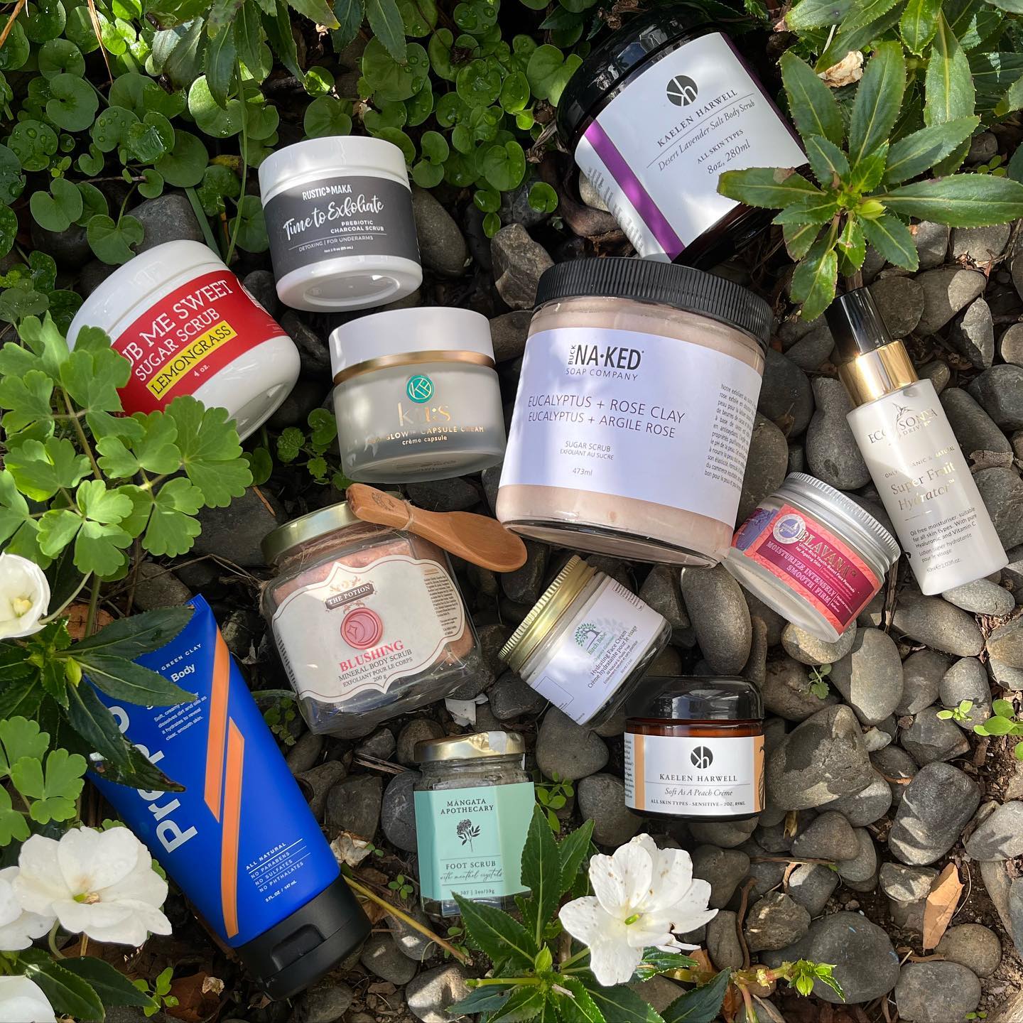 Tried and tested! The incredible scrubs and moisturisers I’ve been using and loving, as a judge of the 2022 @certclean Clean Beauty Awards 😍 Highly recommend adding @kaelenharwell @kusbeautyusa @ecobysonya @birchbabe @natural_red_ @thepotionmasters @rusticmaka @prepuproducts @mangataapothecary @bucknakedsoapcompany to your self-care routine.
.
.
.
#cleanbeautyawards #beautyawards #certclean #beauty #beautyproducts #loveselfcare #selfcare #ecobeauty #ecobeautyeditor #shannondunn #journalist #writer #shineyourlight